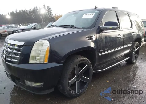 2007 Cadillac Escalade Standard z USA, uszkodzony, nr VIN 1GYFK63817R395380